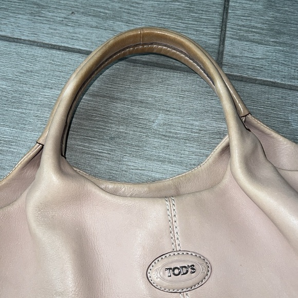 Tod’s Shopping Media Leather Two Way Bag Tan GUC - Picture 6 of 17